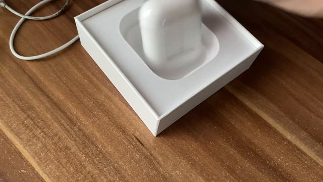 Распаковка AirPods 2. смотреть онлайн