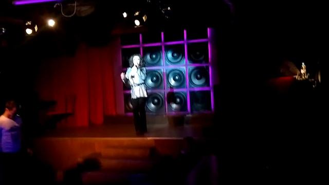 Vallery Woods - Шпилька-каблучок (Live vocal) смотреть онлайн