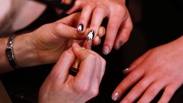 Новогодний NAIL ART смотреть онлайн