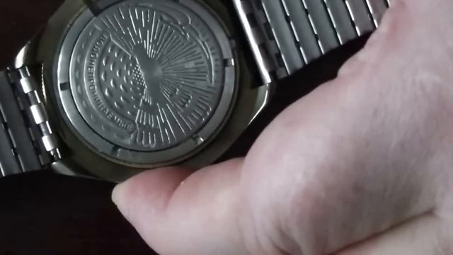 Как отрегулировать точность хода часов (Adjusting The Accuracy Of The Clock)