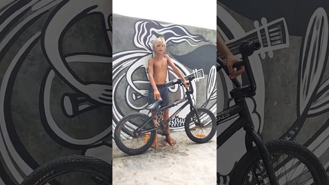 В. Маяковский. Стихи о советском паспорте смотреть онлайн