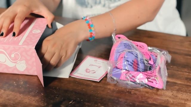 Unboxing iClever Kids Headphones with FunShare Foldable Design and LED Cat Ears смотреть онлайн