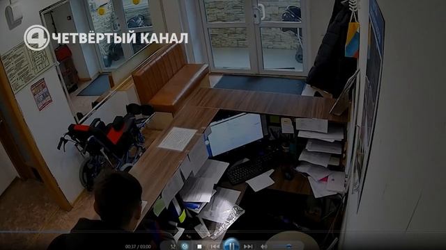 Жадность в центре добра: Парень на Сортировке грабит благотворительный фонд для детей-инвалидов! смотреть онлайн