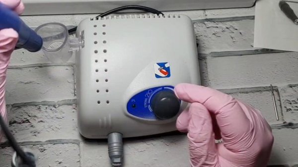 Обзор аппарата для маникюра Strong 210.