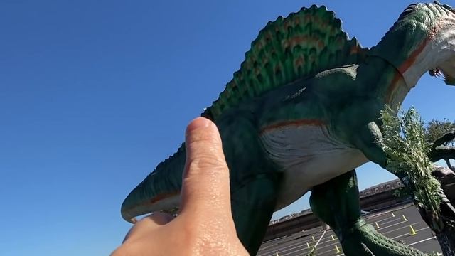 Life Size Dinosaur Car Drive Thru family trip with Ryan Emma and Kate! смотреть онлайн