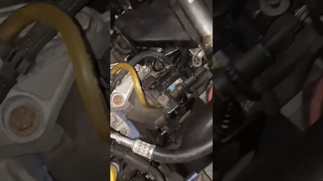 Альтернатива способу с заменой груши за 300р, меган 3, воздух в трубках ушёл смотреть онлайн