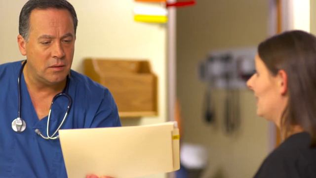 Footage of Dr. David Gill with Nurse (B-roll) смотреть онлайн