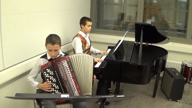 Кумпарсита ДжазОрган и Аккордеон вариант 2 Алексеевы смотреть онлайн