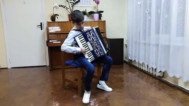 А.Марценюк «Етюд», Л.Моцарт «Менует», О.Жужа «Весела гра» - виконує Дутка Даниїл. смотреть онлайн