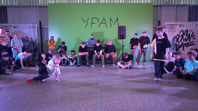 Петелька vs Kid Davidik | 1x1 Дети до 9 лет | РЭП НА ГОЛОВЕ 12 смотреть онлайн