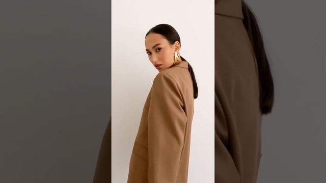 пиджак бежевый офисный смотреть онлайн