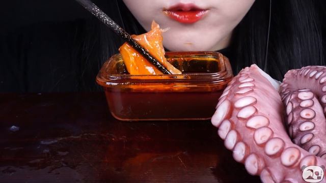 ASMR RAW OYSTER, SALMON SASHIMI, OCTOPUS, SPICY SEAFOOD/굴 먹방, 연어 먹방, 연어회 먹방, 생굴, 문어 먹방, 해산물먹방MUKBAN