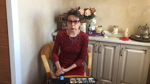 Почему Он( Она) избегает общения со мной?! Онлайн гадание. смотреть онлайн