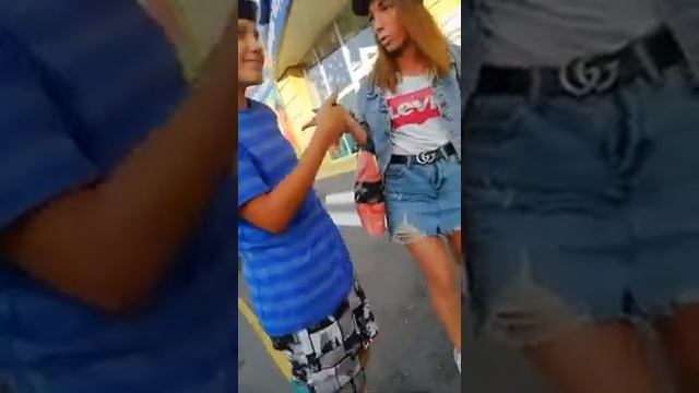 ОПРОС НА УЛИЦЕ • Что лучше лайк или тикток • Likee vs Tiktok смотреть онлайн