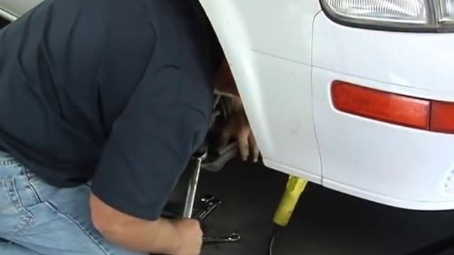 How To Remove A CV Axle– AutoZone Car Care смотреть онлайн