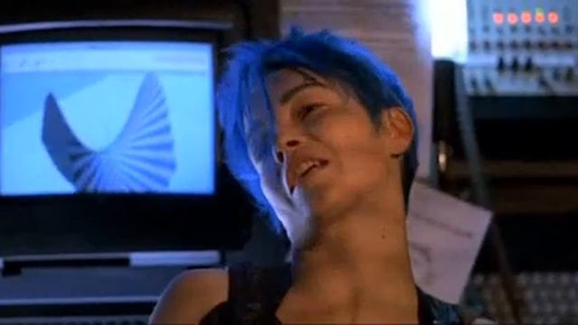 Nirvana Film Sci Fi Christopher Lambert