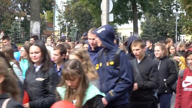 Парад первокурсников в городе Клинцы 26 сентября 2019 года. Патриотический фестиваль. смотреть онлайн