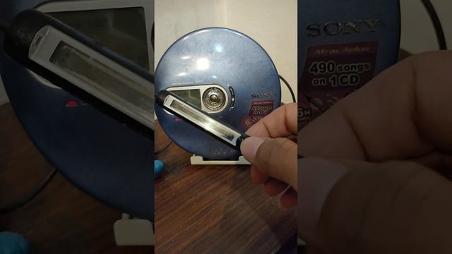 Discman SONY D-NE700 Portable Walkman CD Audio Player смотреть онлайн