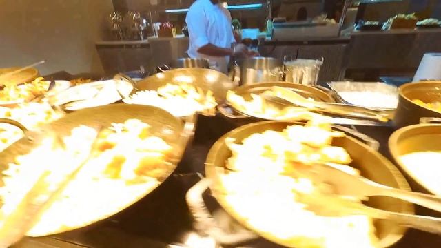 Media Rotana 5* Dubai ужин шведский стол restaurant смотреть онлайн