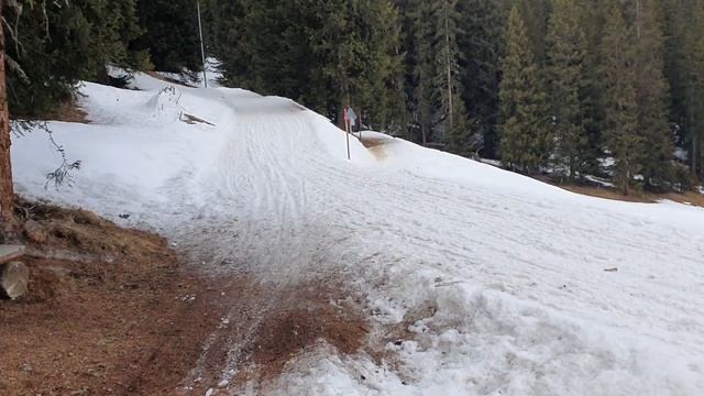 Arosa, Switzerland: toboggan run. March 2023. Ароза, Швейцария: трасса для санок. Март 2023 смотреть онлайн