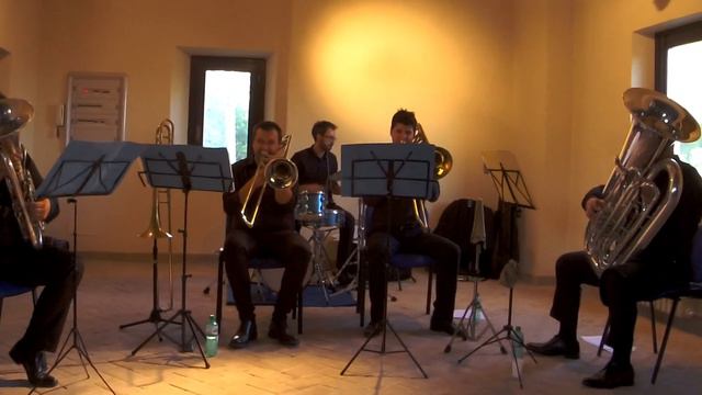 WHO WANTS TO LIVE FOREVER