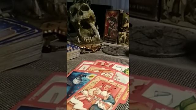 Твой новый знакомый, что из себя представляет? #таро #новыйзнакомый #shorts #гаданиеонлайн смотреть онлайн