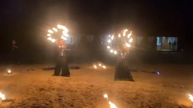 Фаер-шоу "САФАРИ" - программа Стандарт Плюс смотреть онлайн