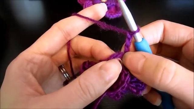 How to Crochet a Flower that's 3D смотреть онлайн