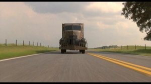 Джиперс Криперс преследует Дэрри и Триш \  Джиперс Криперс Jeepers Creepers