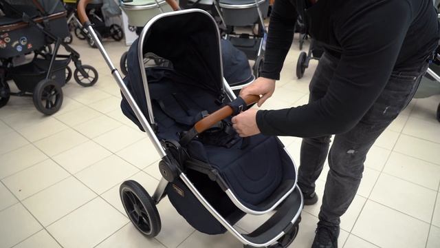 Обзор детской коляски Moon Resea S @koliaskid ТЦ Аэробус Москва смотреть онлайн