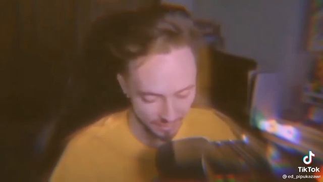 ЭДИСОН КУПИЛ ЖЕНСКИЕ ТРУСЫ смотреть онлайн