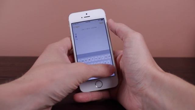 iOS 8 Beta 3: New Wallpaper, UI Changes, & More! смотреть онлайн
