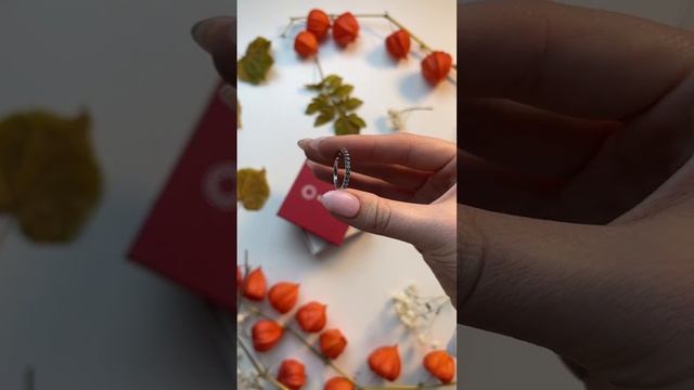 Кольцо из серебра натуральными топазами Лондон Блю #krasnoe #украшенияизсеребра смотреть онлайн