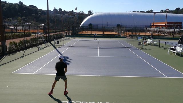 TENNIS PRACTICE AT THE ACADEMY смотреть онлайн