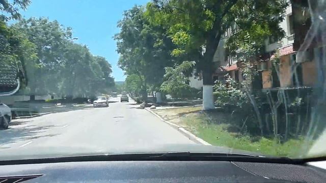 Путешествие в Крым. Феодосия. Песочные пляж в поселке Приморский. смотреть онлайн