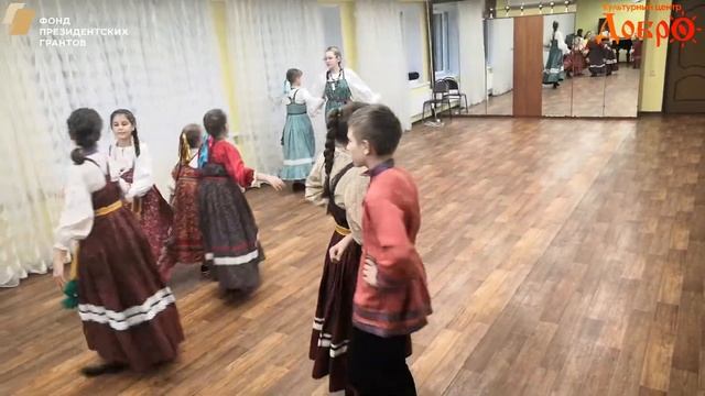 75 Фольклорный ансамбль Голосена смотреть онлайн