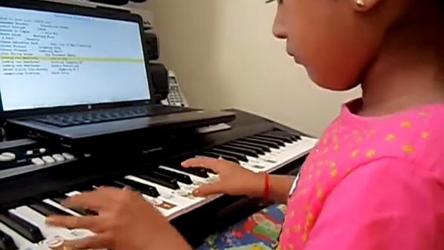 Soft Mozart Semester 2 May Recital 2013 Sai 5yrs UK Playing Ode to Joy смотреть онлайн