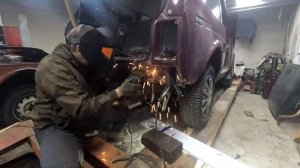 Нива 21213 Замена задней панели. Рем вставок задних лонжеронов.  Замена Порогов. Часть 1