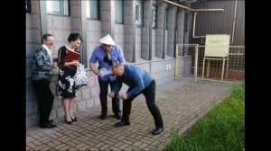 СЦЕНКА Китаец поздравляет с днем рождения