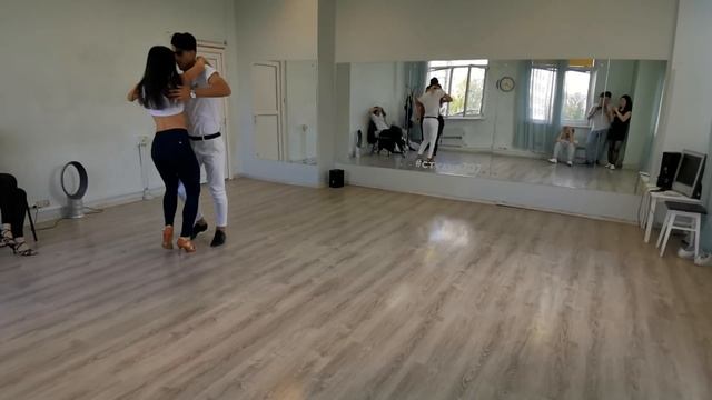 Бачата в Москве каждый четверг и воскресенье в школе танцев *Sensual Dance* смотреть онлайн