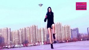 Азамат Мусагалиев - Чё-то (А ты голая танцуй)