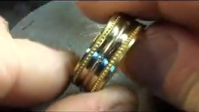 обручальное кольцо