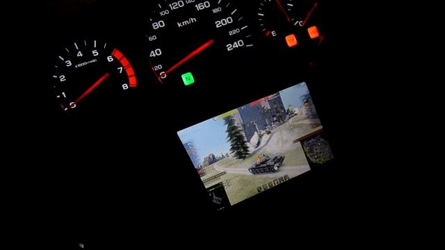 Танки на голде ;) World of tanks on a Honda GL-1800. Замена монитора на Gold Wing. смотреть онлайн