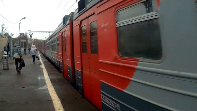Электропоезд ЭД4М-0463 ЦППК, ЭД4М-0192 платформа Тимирязевская 10.10.2019 смотреть онлайн