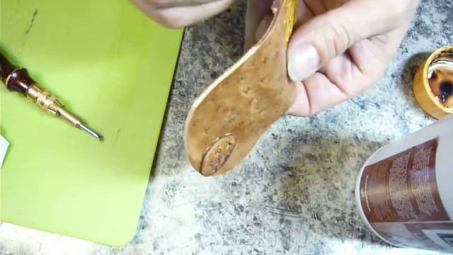 15.Кошелёк своими руками сшили! Требуется прикрыть #кожаным лоскутом #магнит на клапане. #кошелька. смотреть онлайн