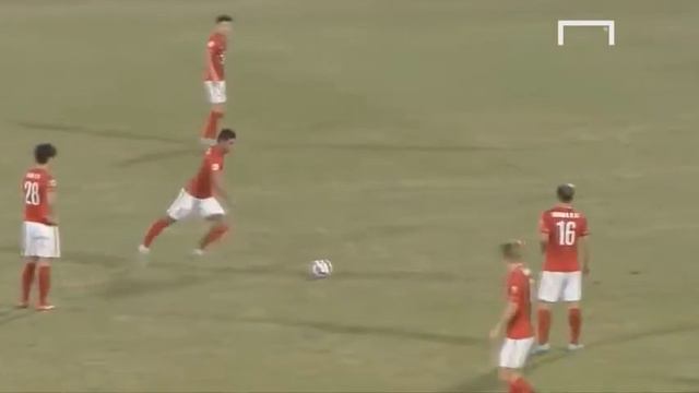 Супер штрафной удар от Паулиньо смотреть онлайн