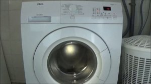 AEG washing machine Lavamat Protex L72475FL, 800 rpm centrifuge program test example movie. 277