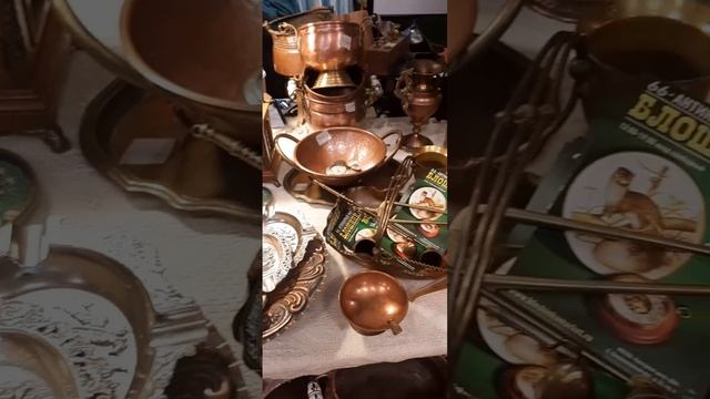 БЛОШИНКА НА НОВОКУЗНЕЦКОЙ В МОСКВЕ В КОРОТКИХ ВИДЕО НОМЕР 3 смотреть онлайн