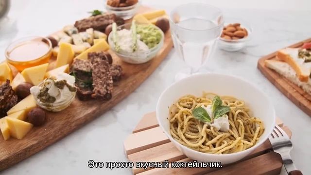 Съесть на ночь и не потолстеть: Диетолог перечислила продукты для поздних ужинов смотреть онлайн