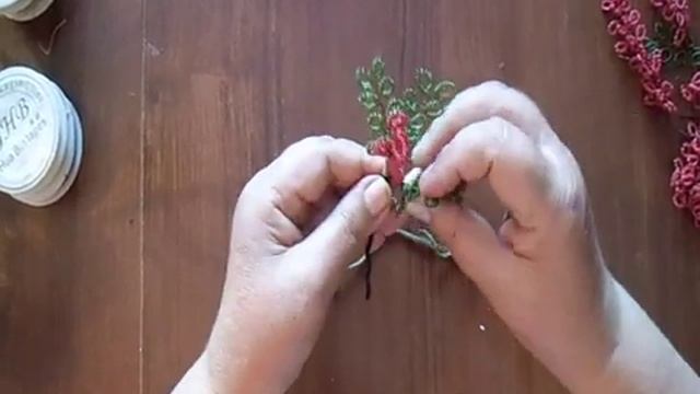 Бисероплетение для начинающих (Делоникс королевский) Мастер-класс смотреть онлайн